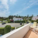 Villa Mng Elliott50