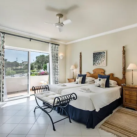 Mng Elliott50 Vale do Lobo